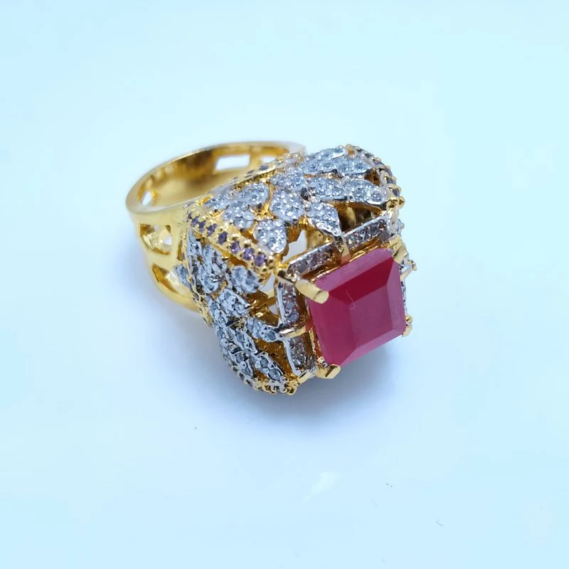 Big-size-Ring-with-Chetum-Stone-with-American-Zircons-with-Gold-Plated.-925-Silver1.webp