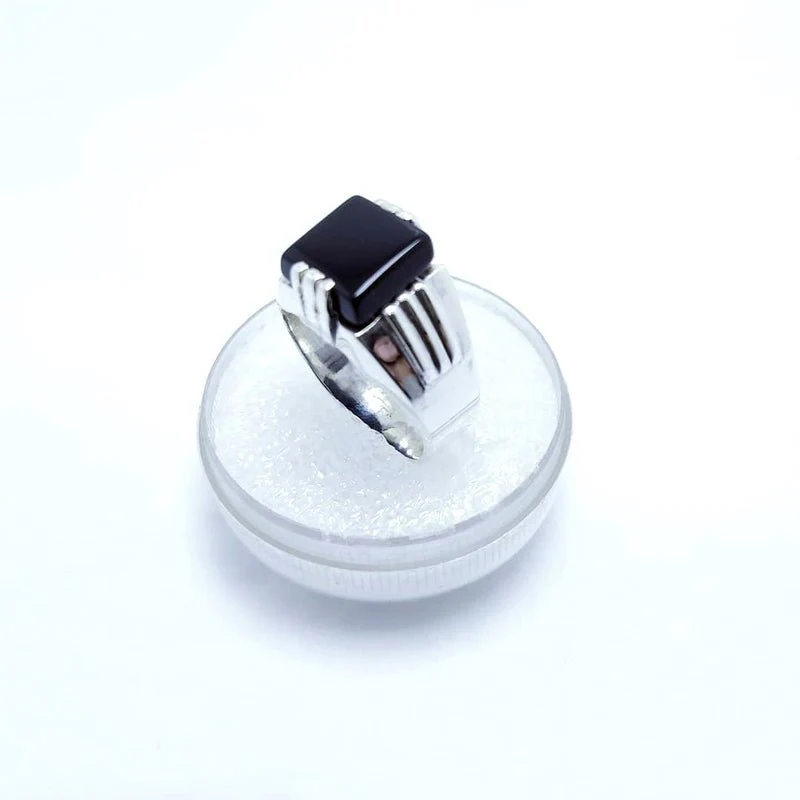 Men-Ring-with-Black-Aqeeq.-925-Silver1.webp