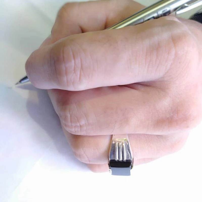 Ring-with-Black-Aqeeq.-925-Silver2.webp