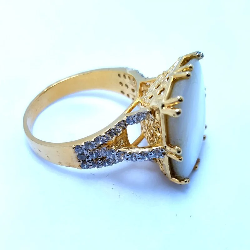 Silver-Ring-with-Super-Quality-Mother-of-Pearl-and-Zircons.-925-Silver3.webp