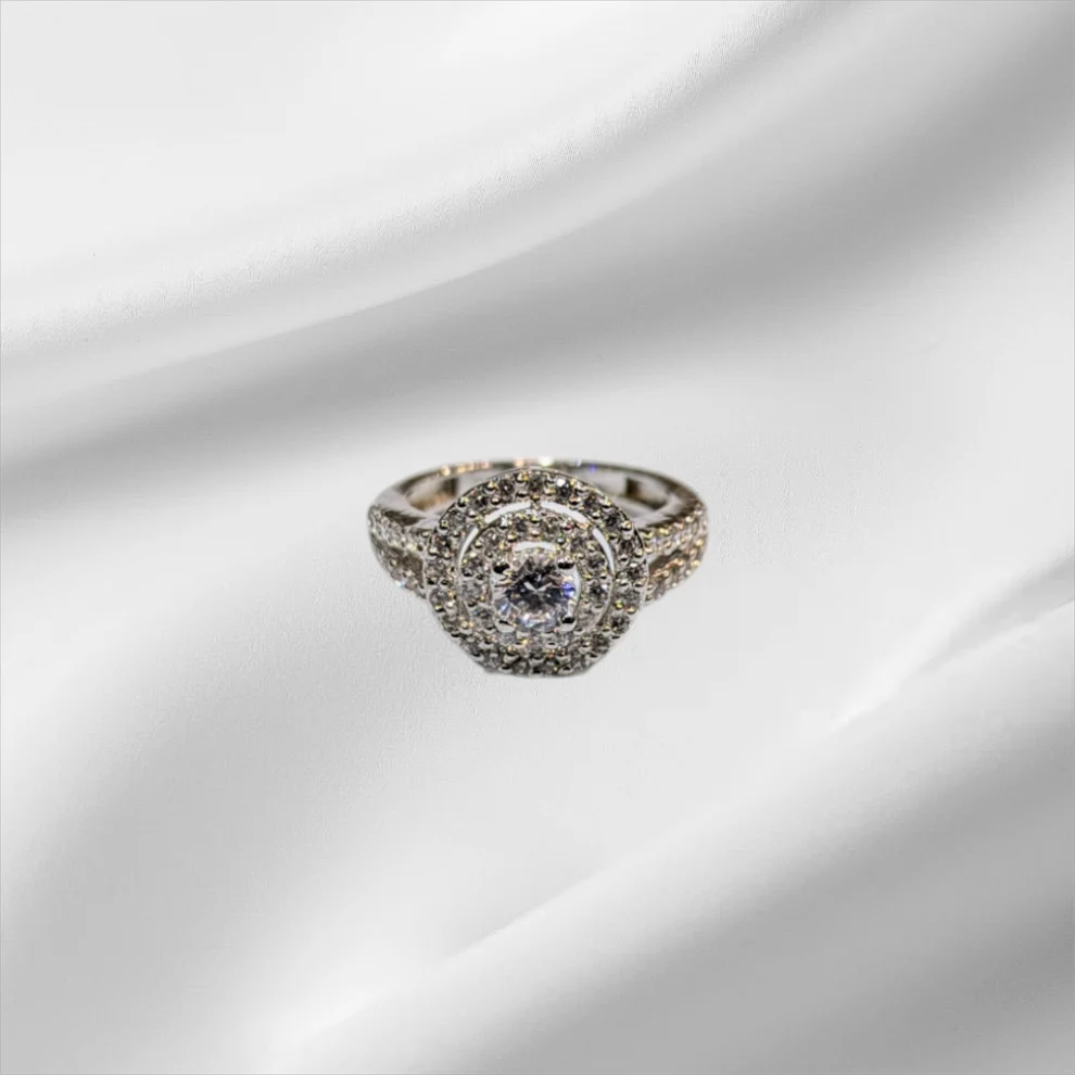 Solitaire-Ring4.webp