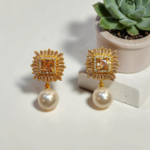 Gold Plated earrings with Pearls