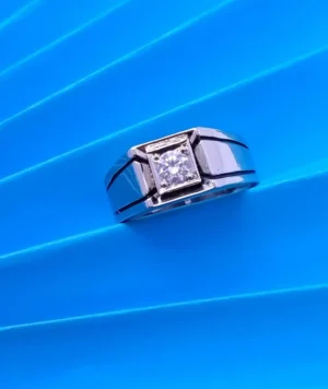 Silver-hand-made-fancy-Mens-ring-with-Qubic-Zircons-and-white-gold-plated.925-Silver2.webp